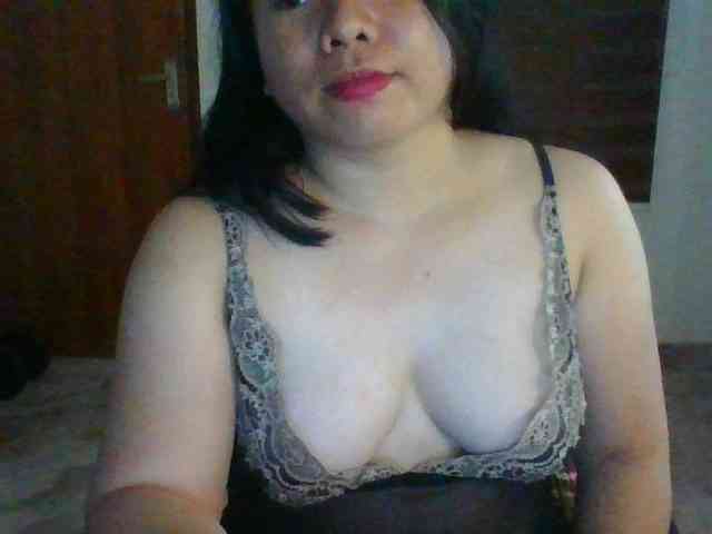 RossyLove webcam