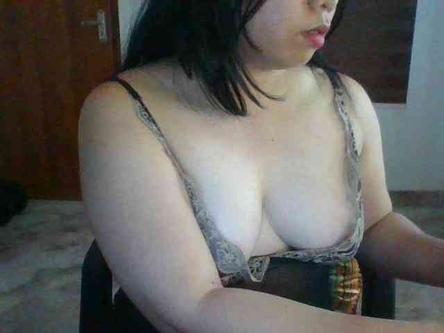 RossyLove webcam