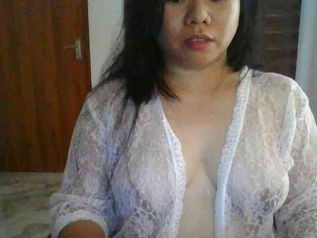 RossyLove webcam