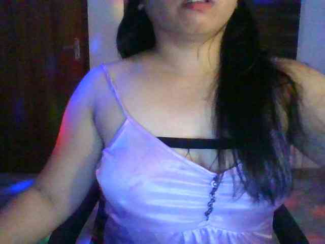 RossyLove webcam