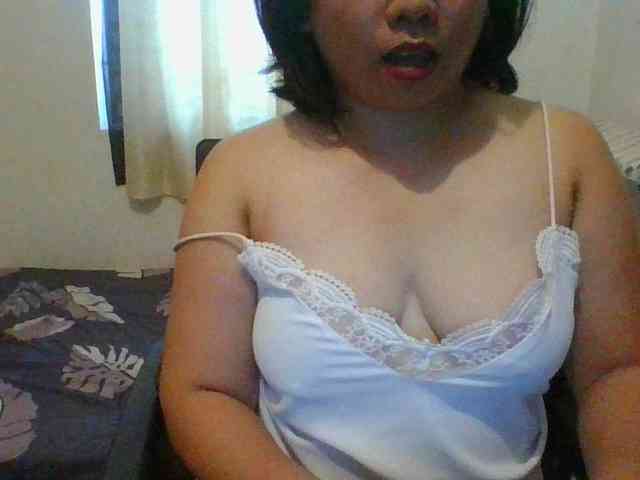 RossyLove Live Webcam on BongaCams