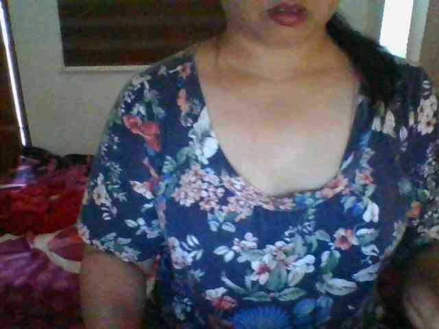 RossyLove webcam