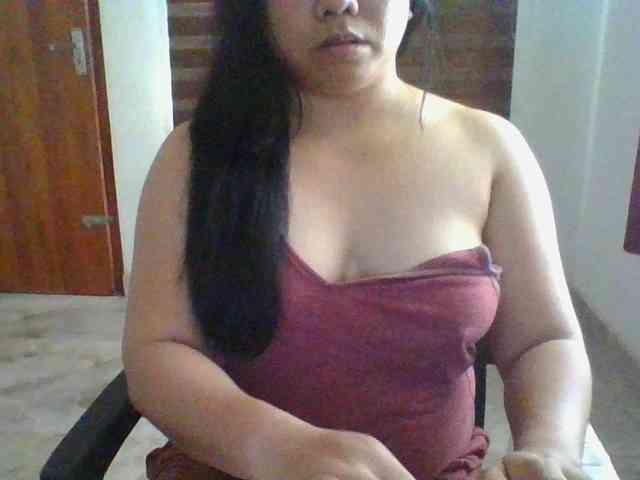 RossyLove webcam