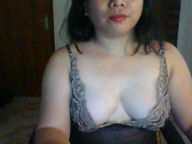 RossyLove webcam
