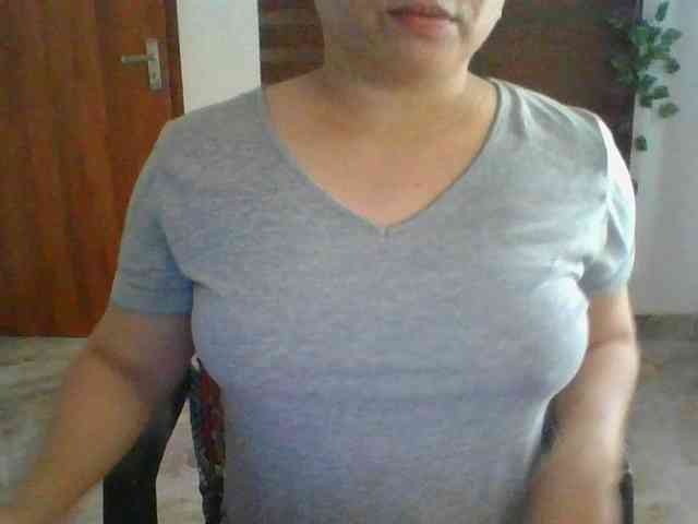 RossyLove webcam