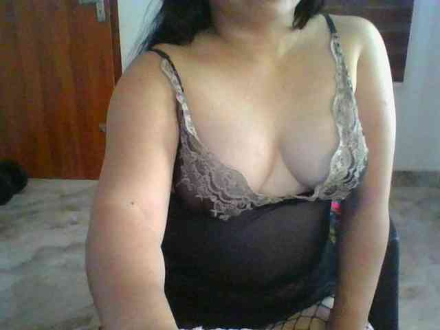RossyLove webcam