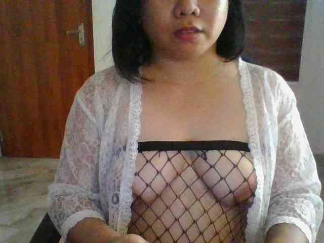 RossyLove webcam
