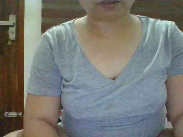 RossyLove webcam