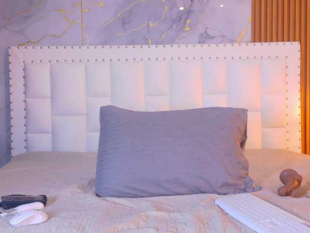 Indiancutiie's BongaCams show and profile