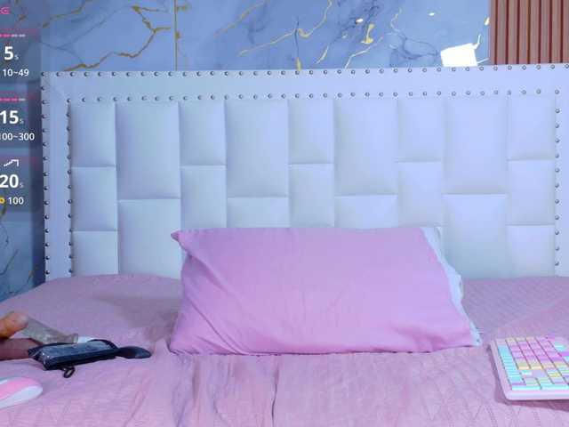 Indiancutiie's BongaCams show and profile