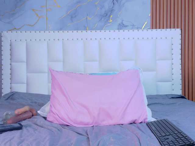 Indiancutiie's BongaCams show and profile