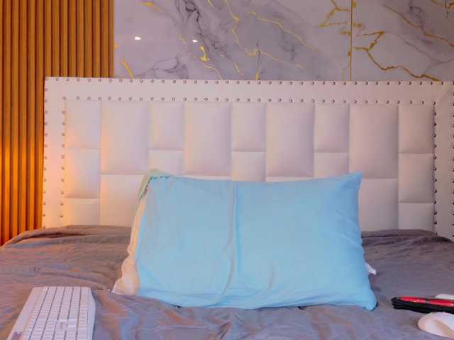 Indiancutiie's BongaCams show and profile