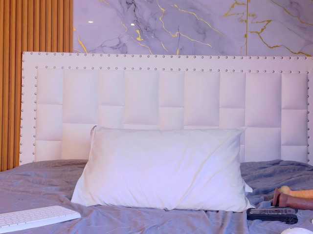 Indiancutiie's BongaCams show and profile