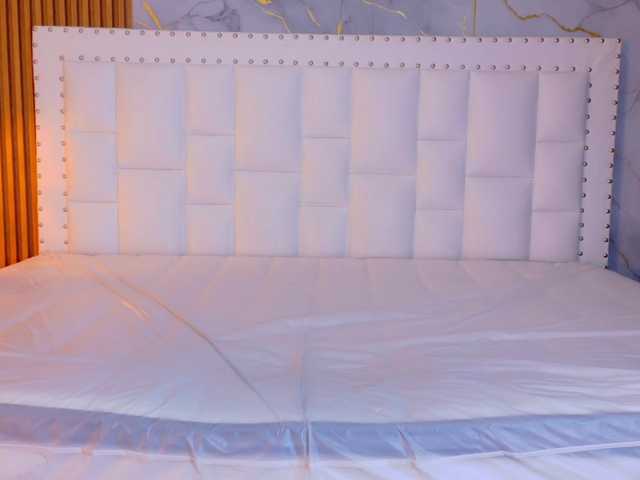 Indiancutiie's BongaCams show and profile