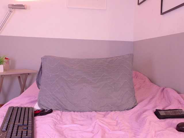 Indiancutiie's BongaCams show and profile