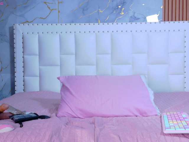 Indiancutiie's BongaCams show and profile