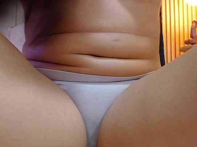 hornyssluttt webcam