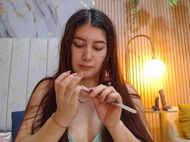 hornyssluttt hornyssluttt