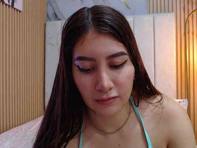 hornyssluttt webcam
