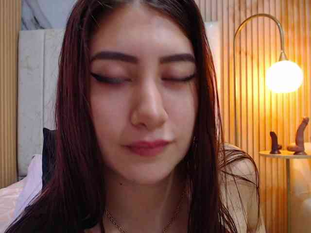 hornyssluttt webcam