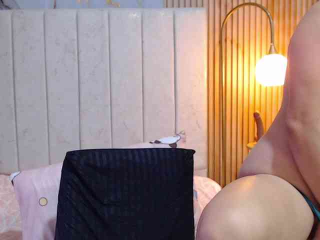 hornyssluttt webcam