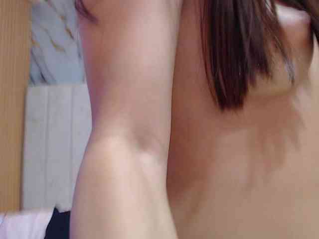 hornyssluttt webcam