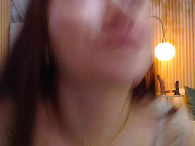 hornyssluttt webcam