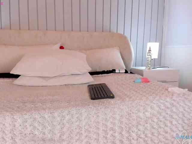 MaiaCollins MaiaCollins