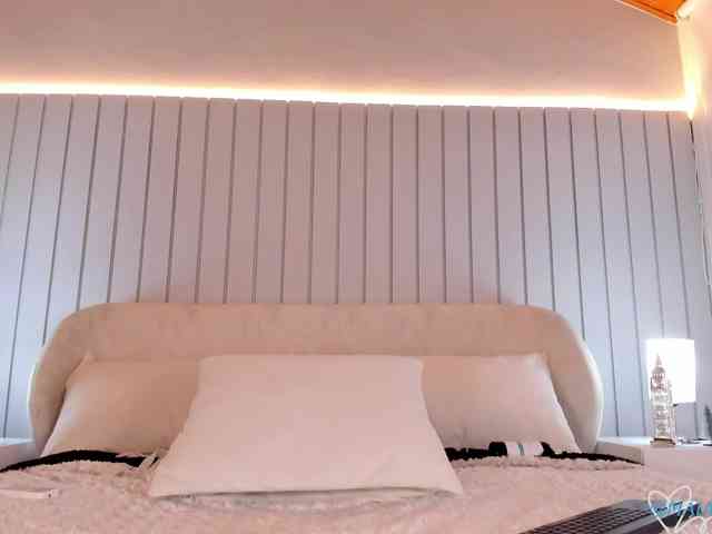 MaiaCollins MaiaCollins