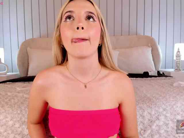 MaiaCollins MaiaCollins