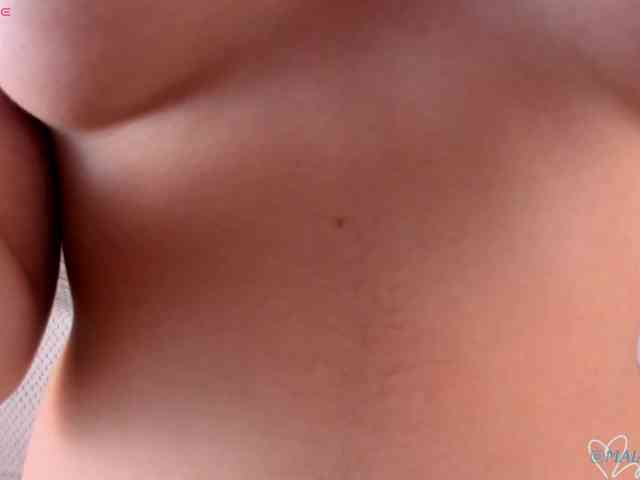 MaiaCollins webcam