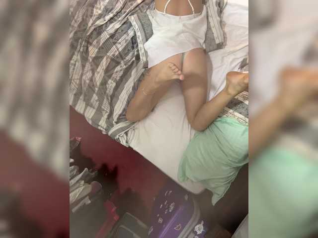 KinaMoonLove's BongaCams show and profile