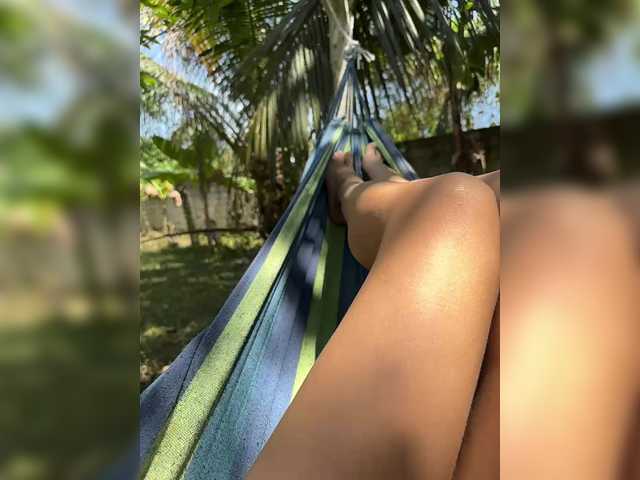 KinaMoonLove's BongaCams show and profile