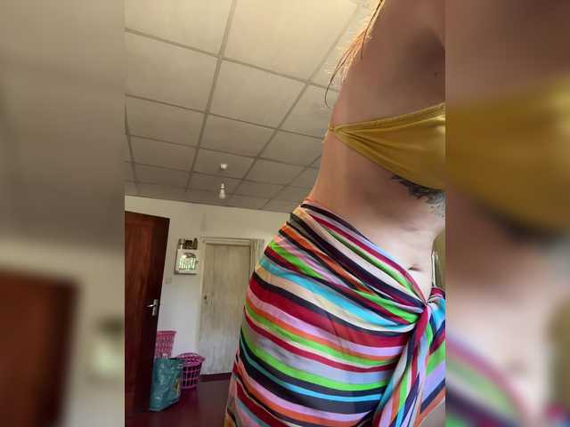 KinaMoonLove's BongaCams show and profile