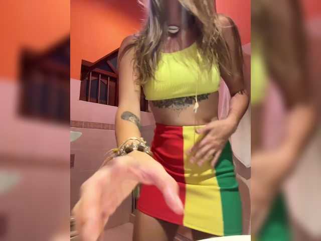 KinaMoonLove's BongaCams show and profile