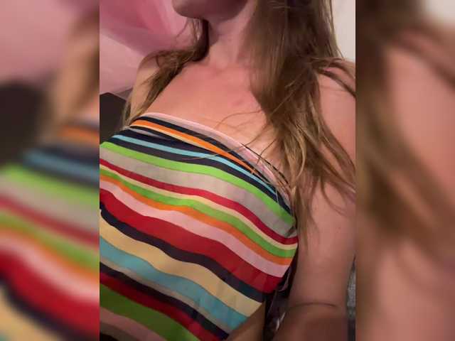 KinaMoonLove's BongaCams show and profile