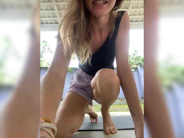 KinaMoonLove webcam