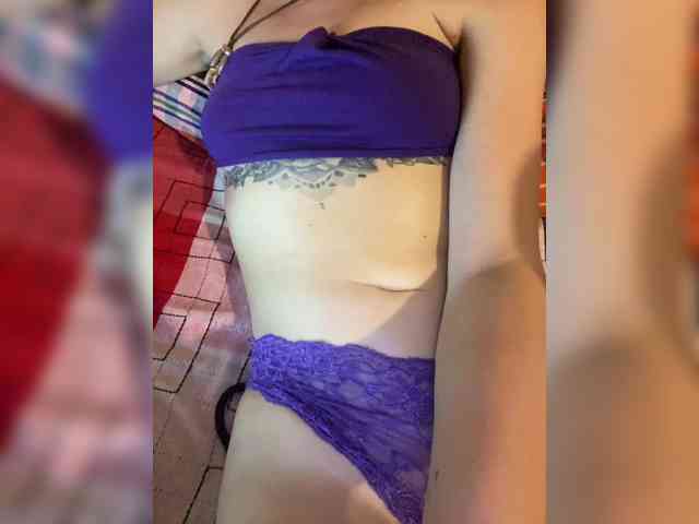 KinaMoonLove Live Webcam on BongaCams