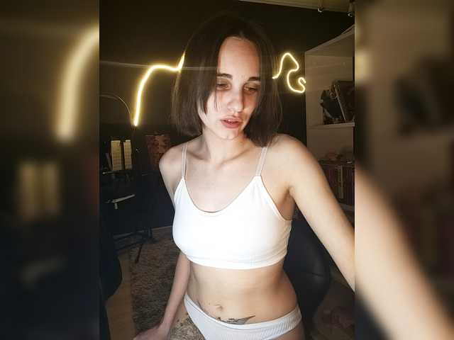 Myotoxis's BongaCams show and profile