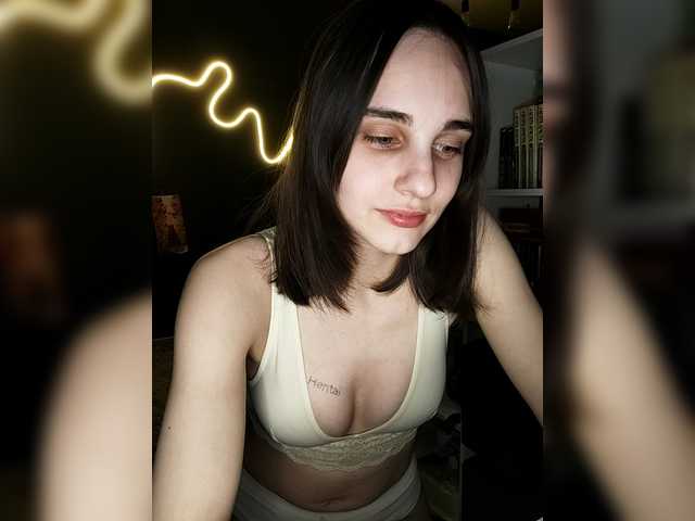 Myotoxis's BongaCams show and profile