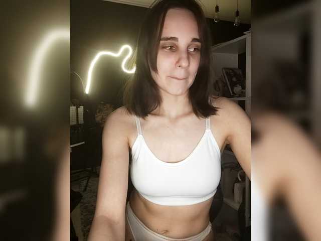 Myotoxis's BongaCams show and profile