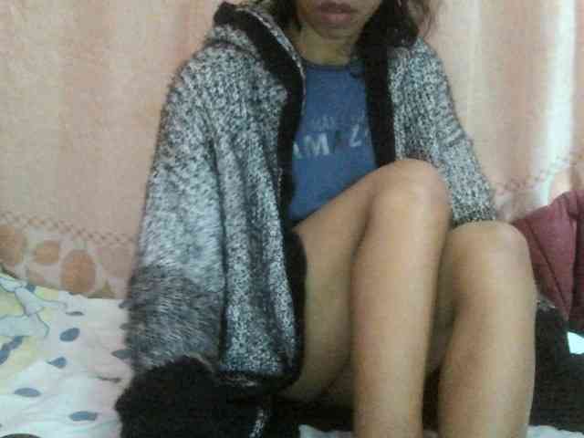 Myrinaahh webcam