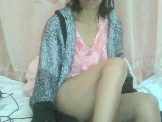 Myrinaahh webcam