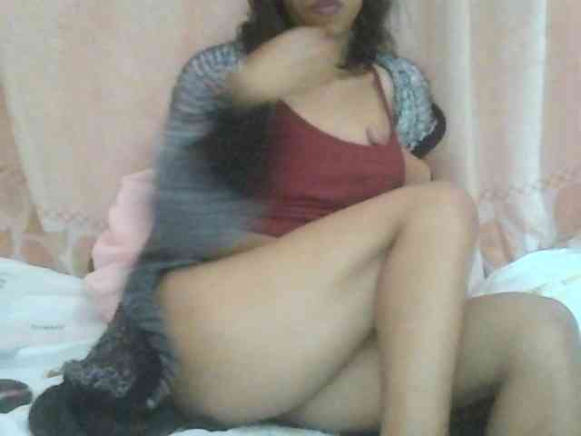 Myrinaahh webcam