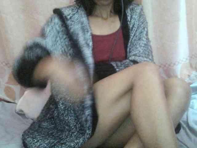 Myrinaahh webcam