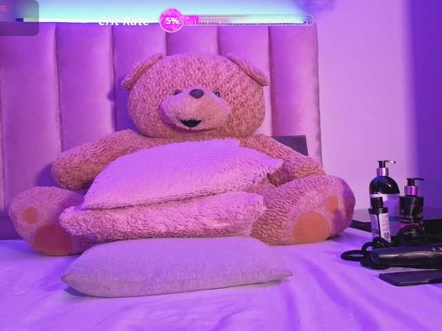 NAHOMII-BROWN's BongaCams show and profile