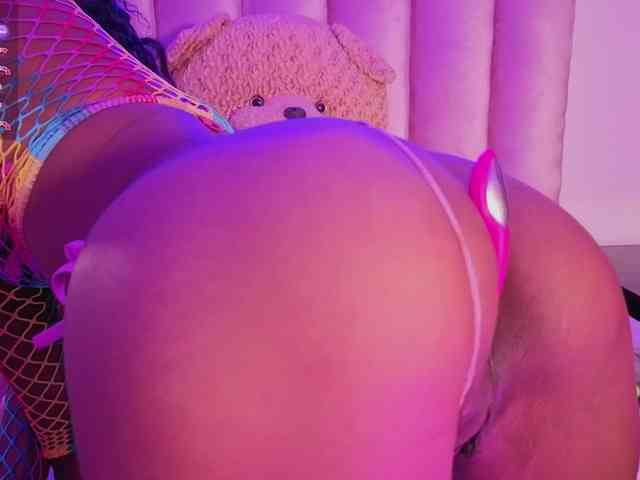 NAHOMII-BROWN webcam