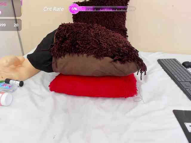 NAHOMII-BROWN webcam