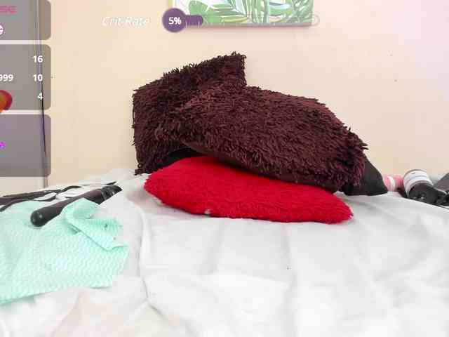 NAHOMII-BROWN webcam