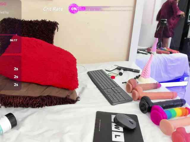 NAHOMII-BROWN webcam